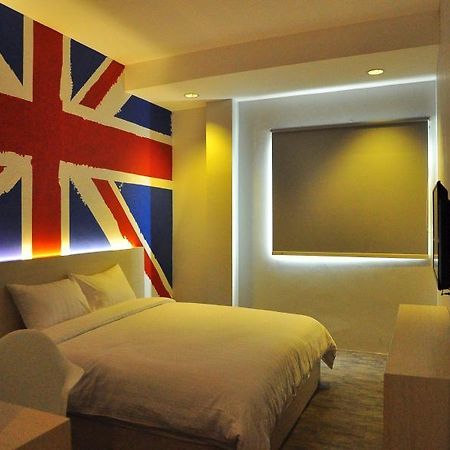 Summer Bed & Breakfast Банджармасин Экстерьер фото